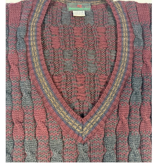 Vintage Abercrombie & Fitch 100% Virgin Wool Cable Knit Sweater Vest Burgundy L - Picture 4 of 5